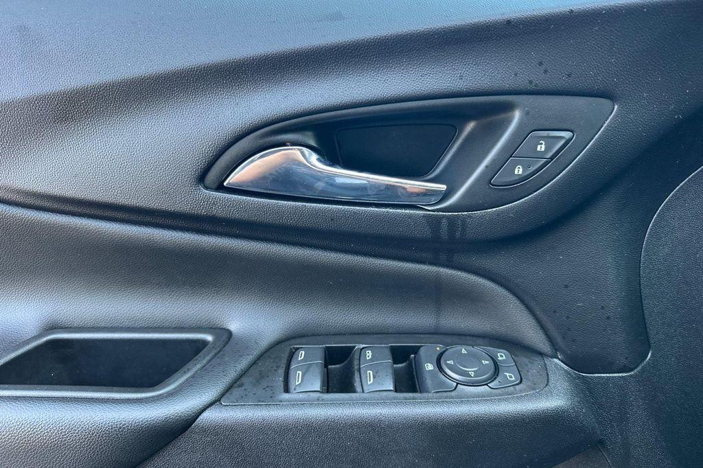 used 2023 Chevrolet Equinox car, priced at $16,673