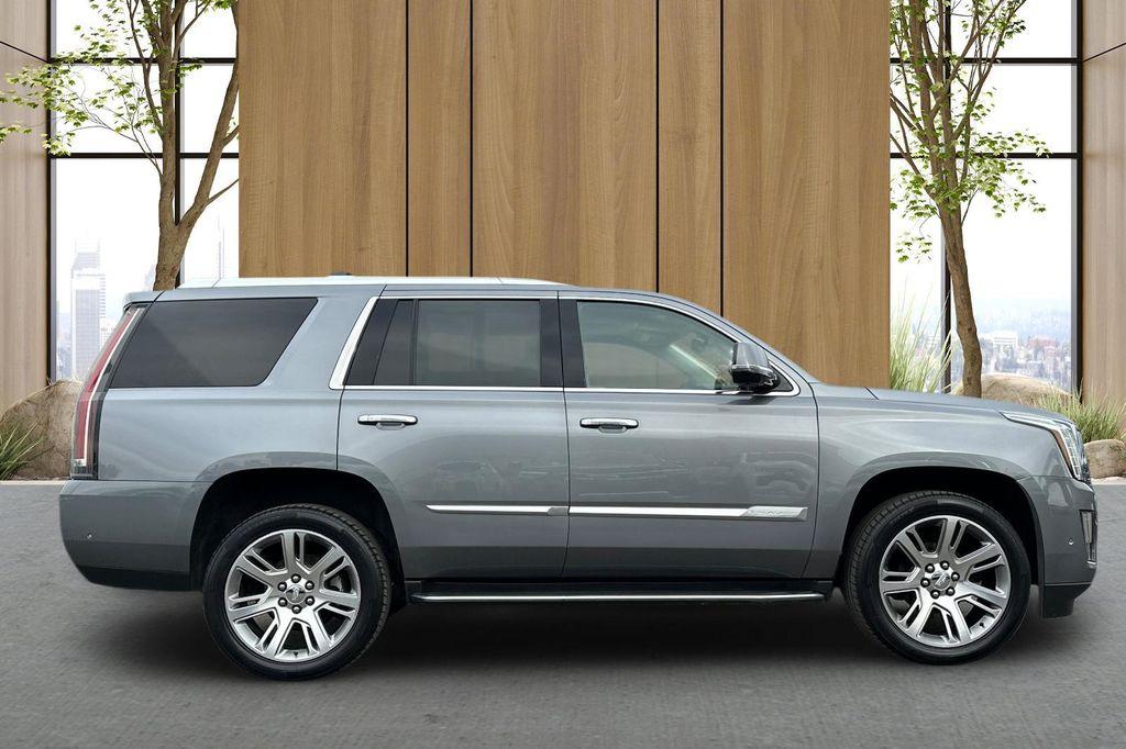 used 2020 Cadillac Escalade car, priced at $31,994