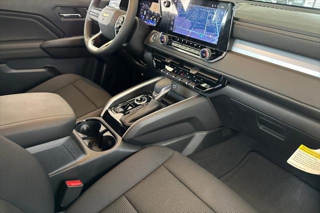 new 2024 Chevrolet Colorado car, priced at $40,515