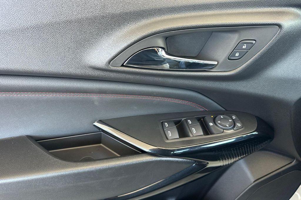 new 2025 Chevrolet Trax car, priced at $25,440