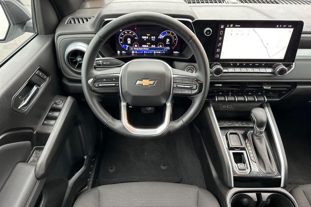 new 2025 Chevrolet Colorado car, priced at $33,340