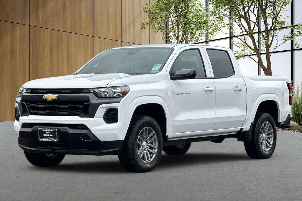 new 2025 Chevrolet Colorado car, priced at $33,340