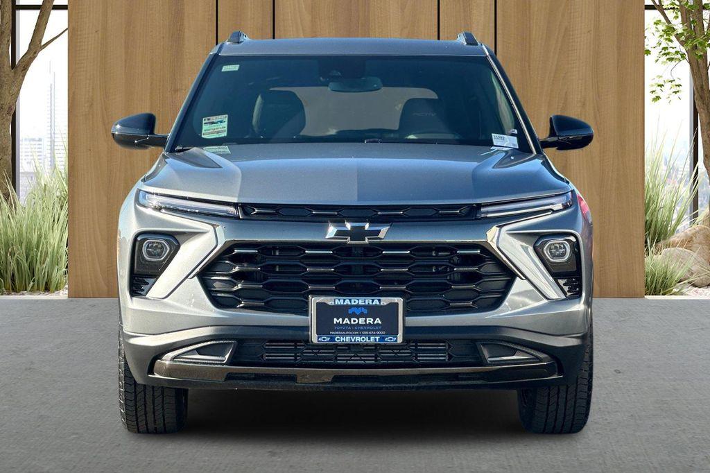 new 2025 Chevrolet TrailBlazer car, priced at $28,680