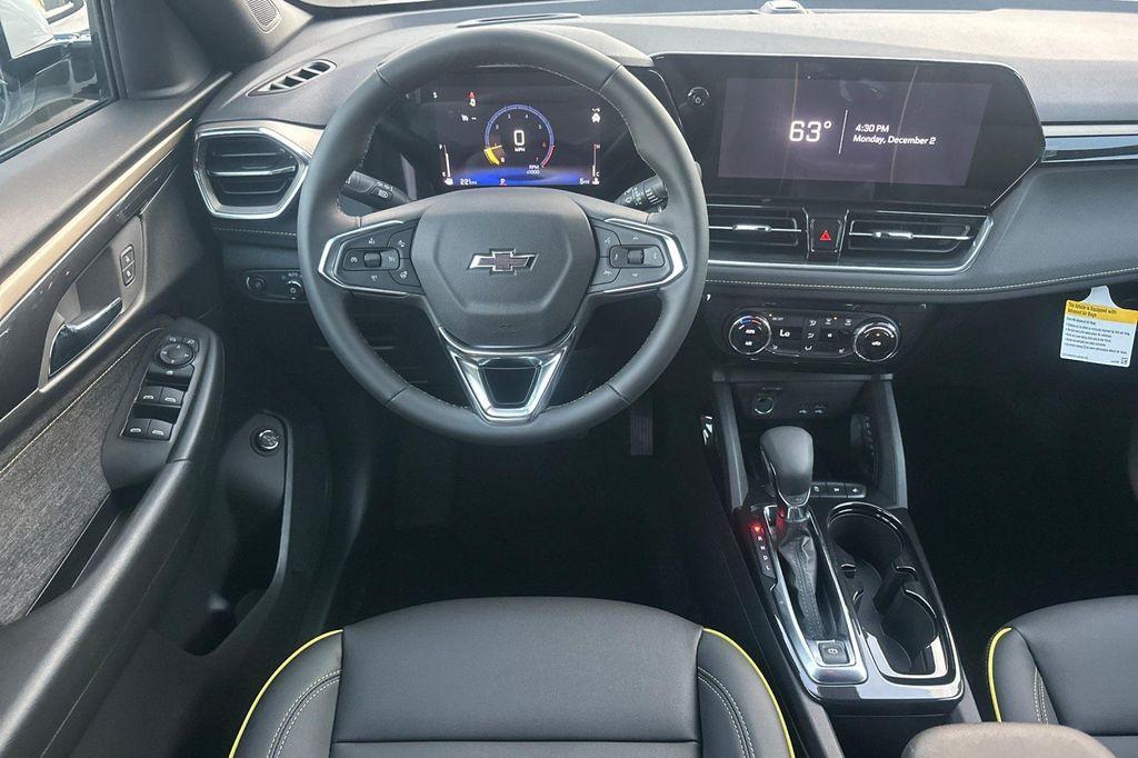new 2025 Chevrolet TrailBlazer car, priced at $29,230