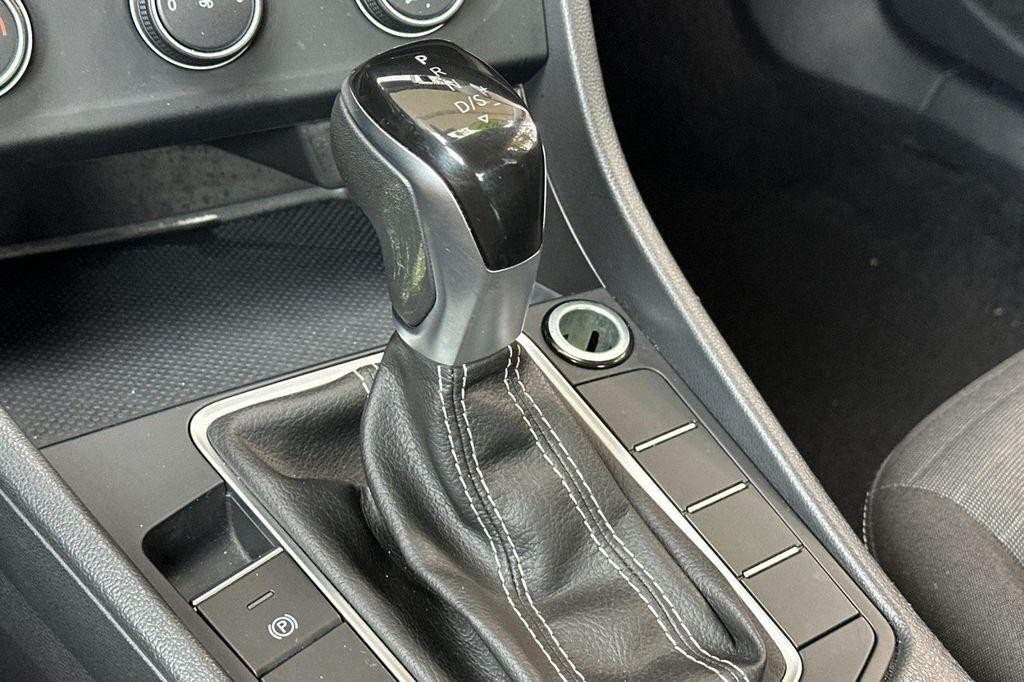 used 2024 Volkswagen Jetta car, priced at $17,495