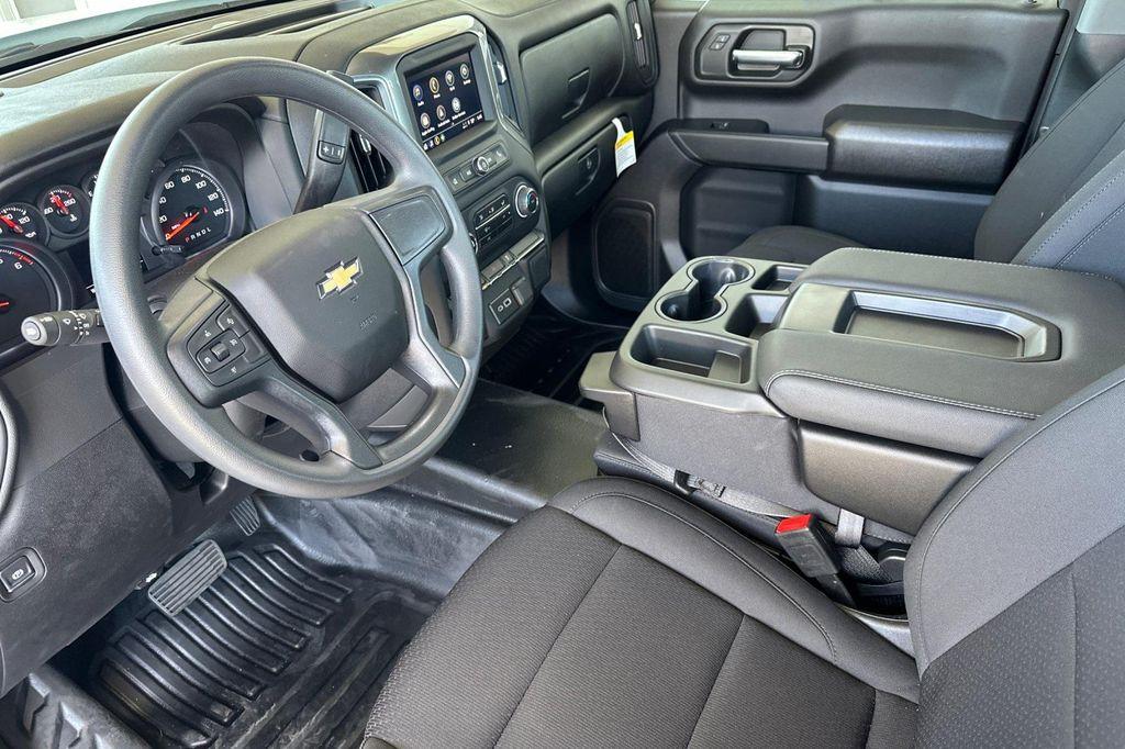 new 2025 Chevrolet Silverado 1500 car, priced at $46,930