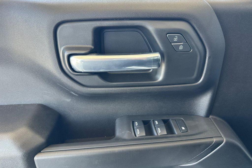 new 2025 Chevrolet Silverado 1500 car, priced at $46,930