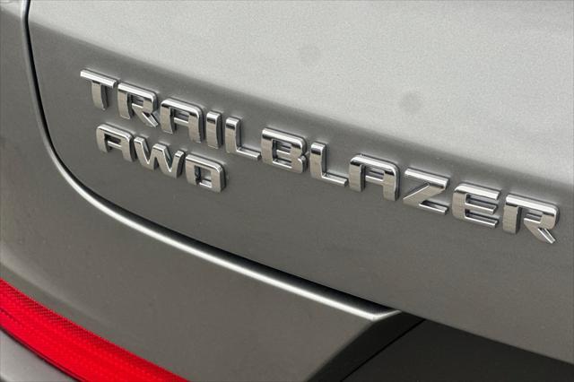 new 2025 Chevrolet TrailBlazer car, priced at $27,285