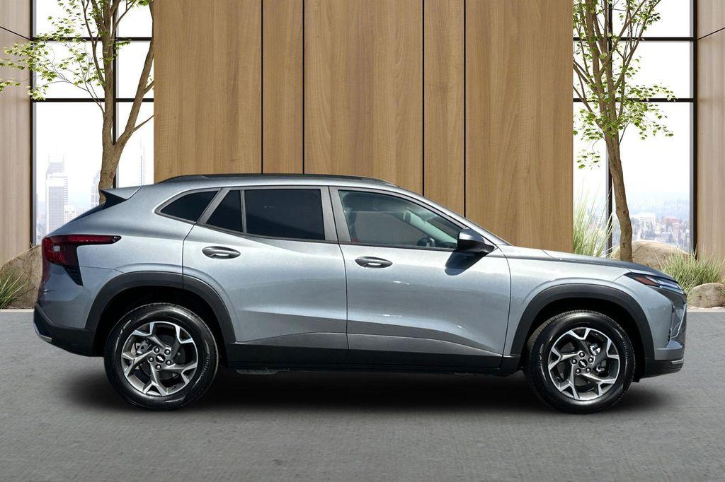 new 2025 Chevrolet Trax car, priced at $24,110