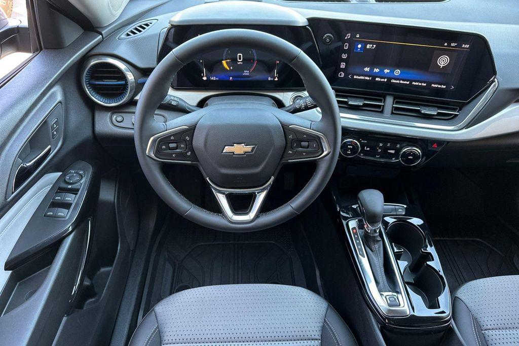new 2025 Chevrolet Trax car, priced at $24,110
