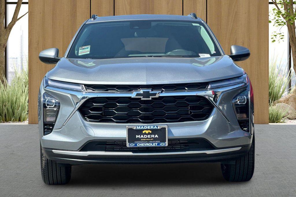 new 2025 Chevrolet Trax car, priced at $24,110