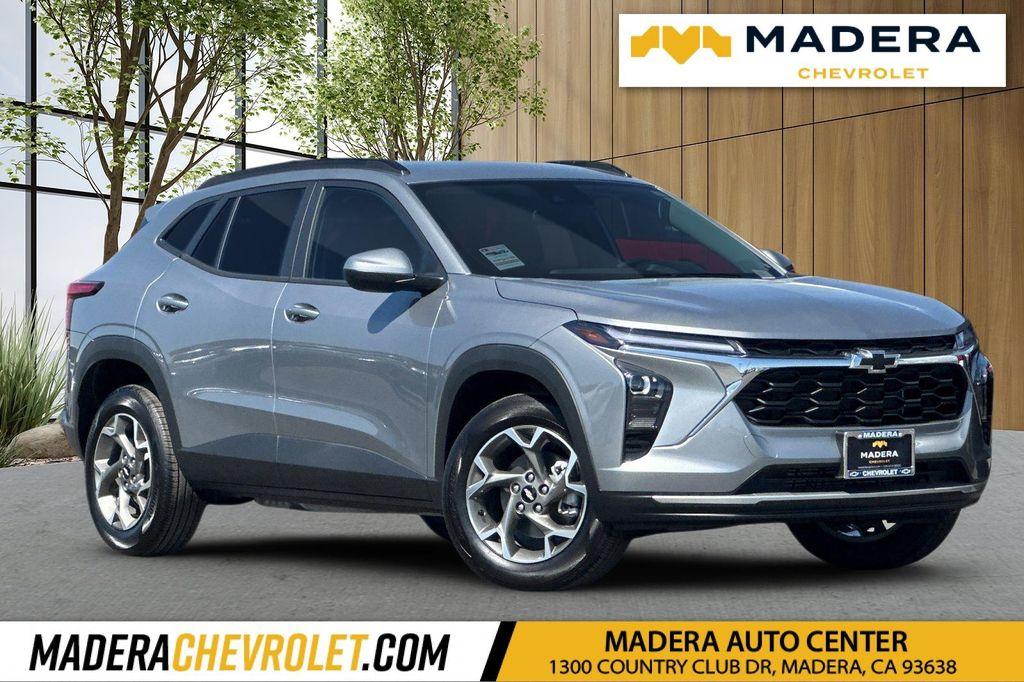 new 2025 Chevrolet Trax car, priced at $24,110