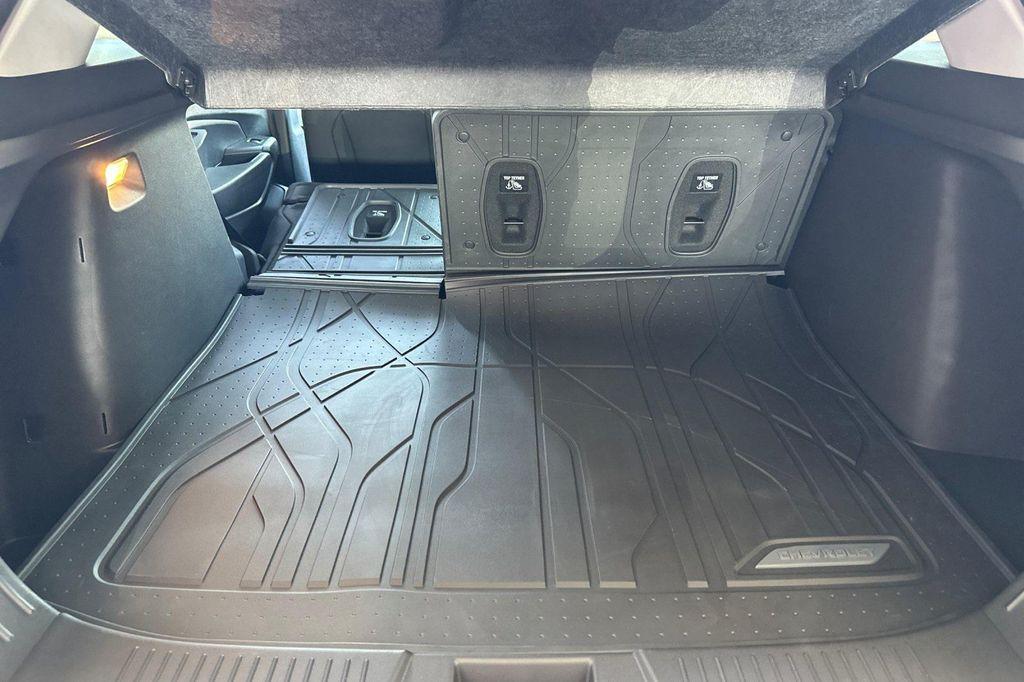 new 2025 Chevrolet Trax car, priced at $24,110