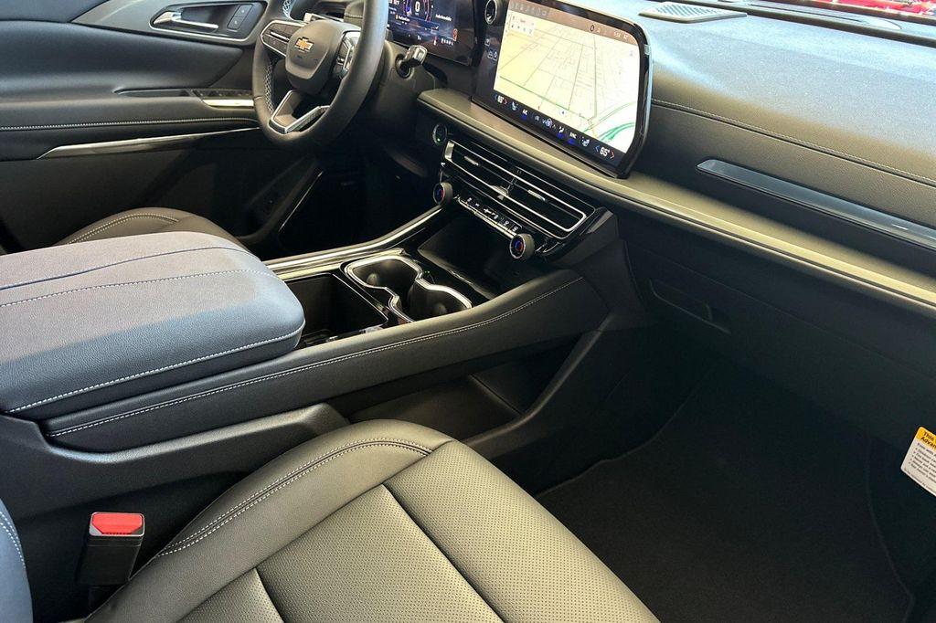 new 2025 Chevrolet Traverse car, priced at $51,770