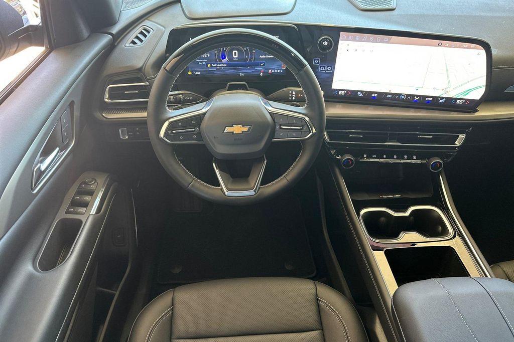 new 2025 Chevrolet Traverse car, priced at $51,770