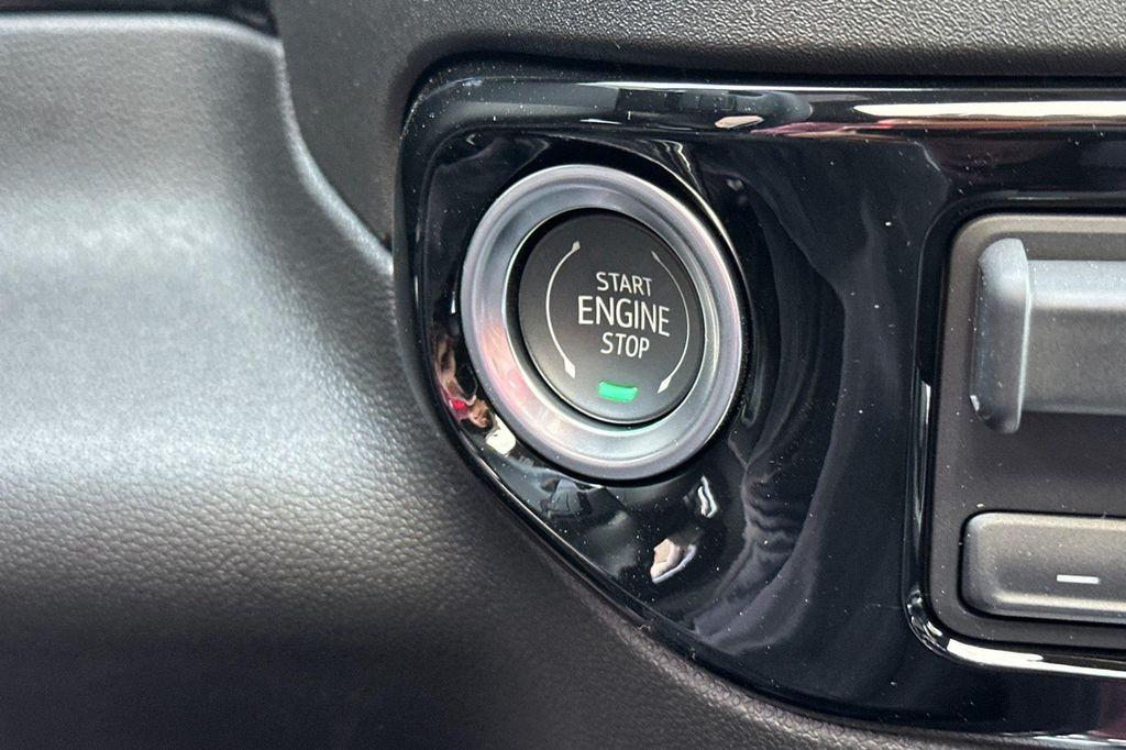 new 2025 Chevrolet Silverado 1500 car, priced at $67,560