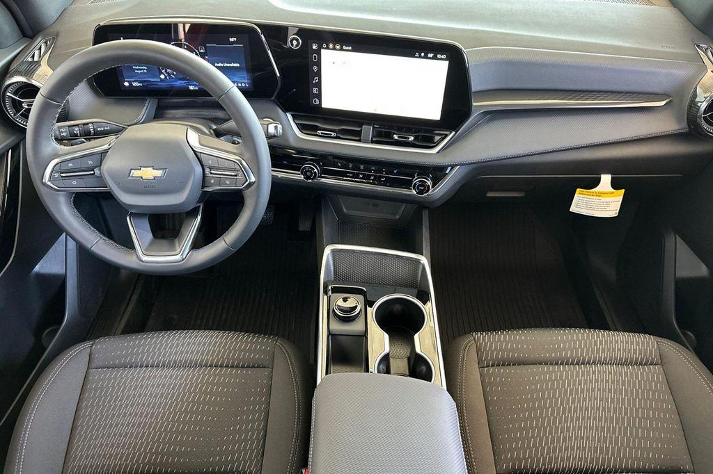 new 2026 Chevrolet Equinox car, priced at $31,085