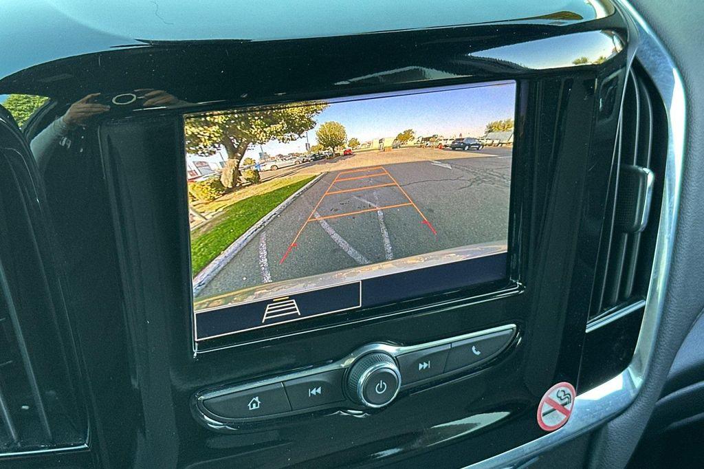 used 2023 Chevrolet Traverse car, priced at $23,953