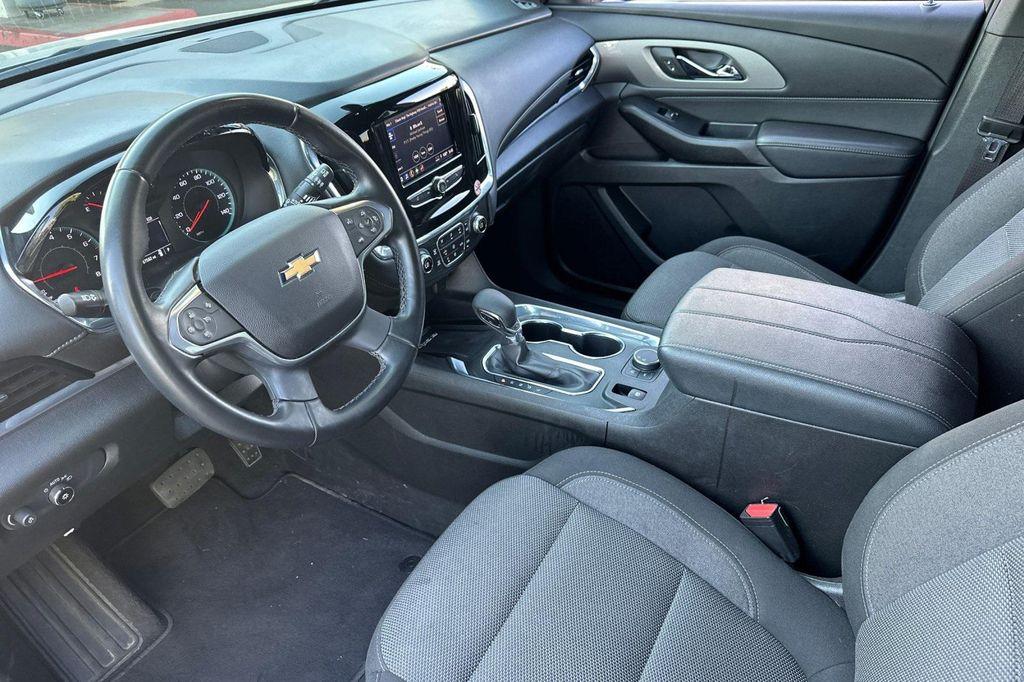 used 2023 Chevrolet Traverse car, priced at $23,953