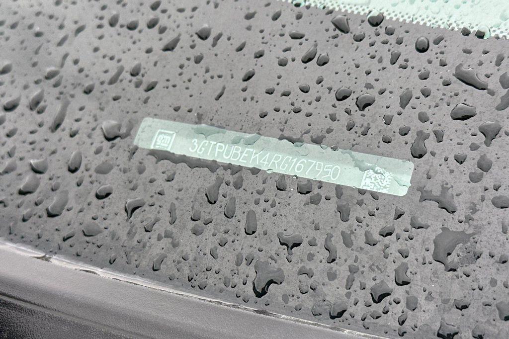 used 2024 GMC Sierra 1500 car, priced at $34,895