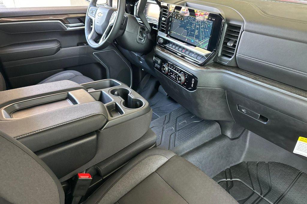 new 2025 Chevrolet Silverado 1500 car, priced at $52,410