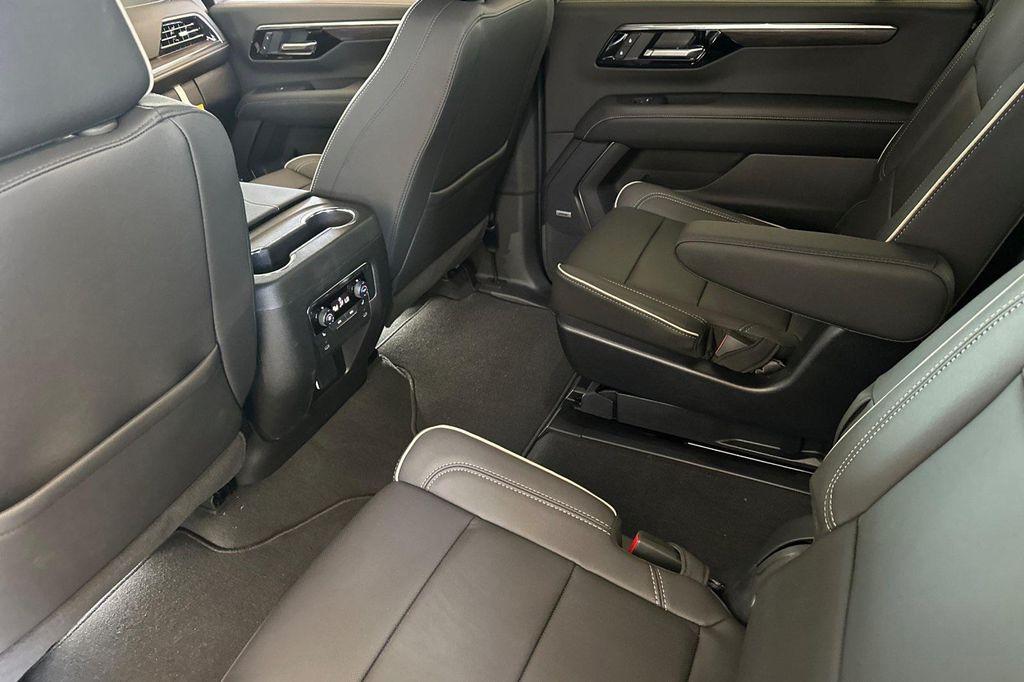 new 2025 Chevrolet Suburban car, priced at $76,795