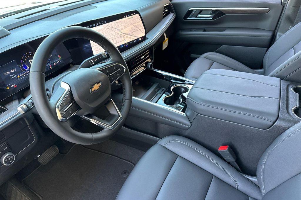 new 2025 Chevrolet Suburban car, priced at $72,505