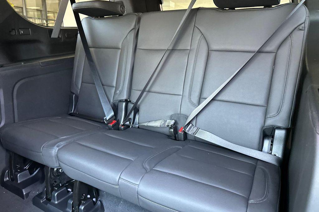 new 2025 Chevrolet Suburban car, priced at $72,505
