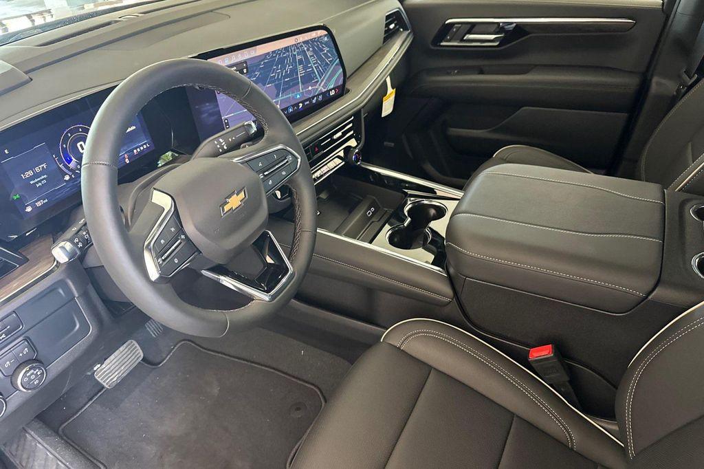 new 2025 Chevrolet Suburban car, priced at $77,290