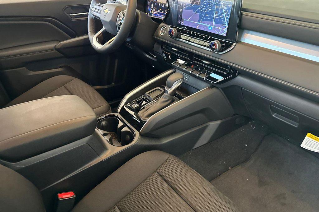 new 2025 Chevrolet Colorado car, priced at $35,490