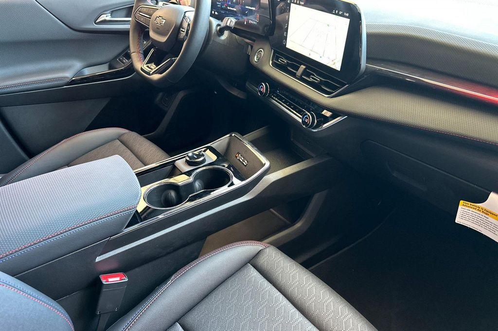 new 2026 Chevrolet Equinox car, priced at $35,285