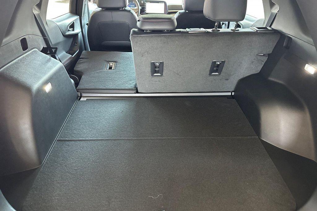 new 2026 Chevrolet Equinox car, priced at $35,285