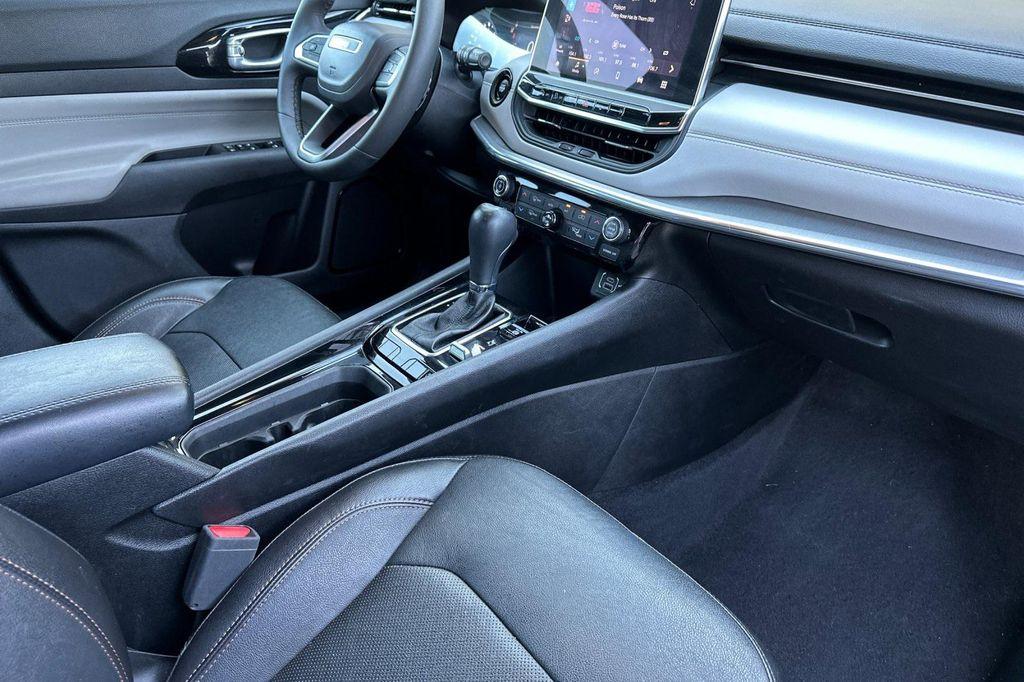 used 2023 Jeep Compass car, priced at $22,518