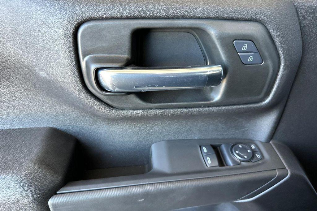 new 2025 Chevrolet Silverado 1500 car, priced at $40,130