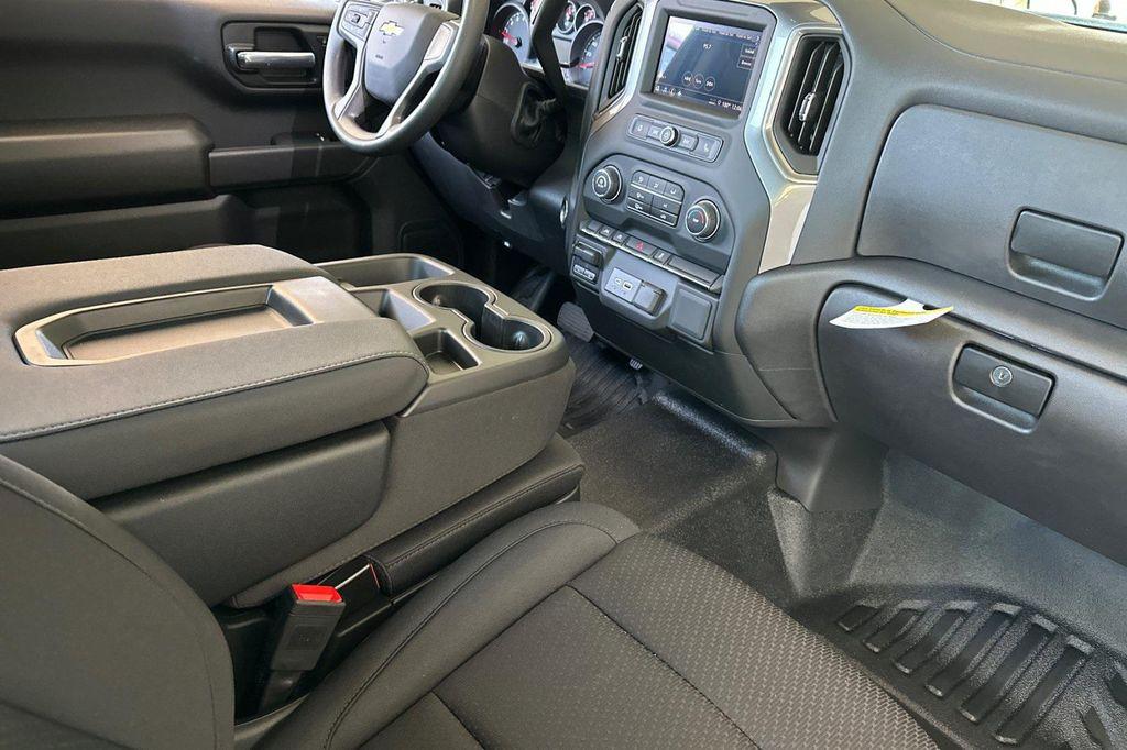 new 2025 Chevrolet Silverado 1500 car, priced at $40,130
