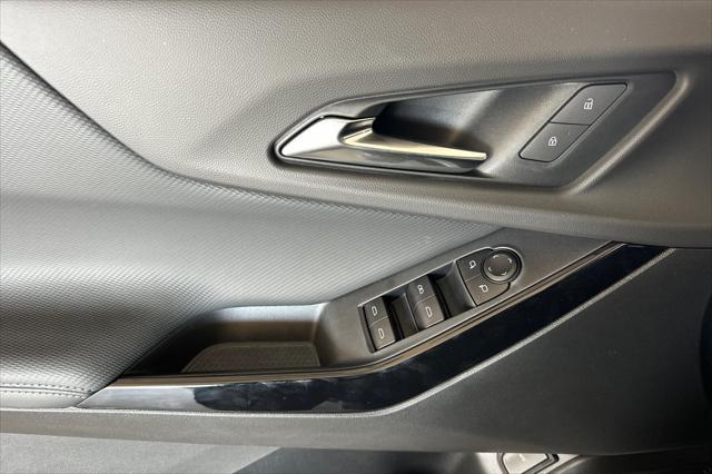 new 2026 Chevrolet Equinox car, priced at $32,045