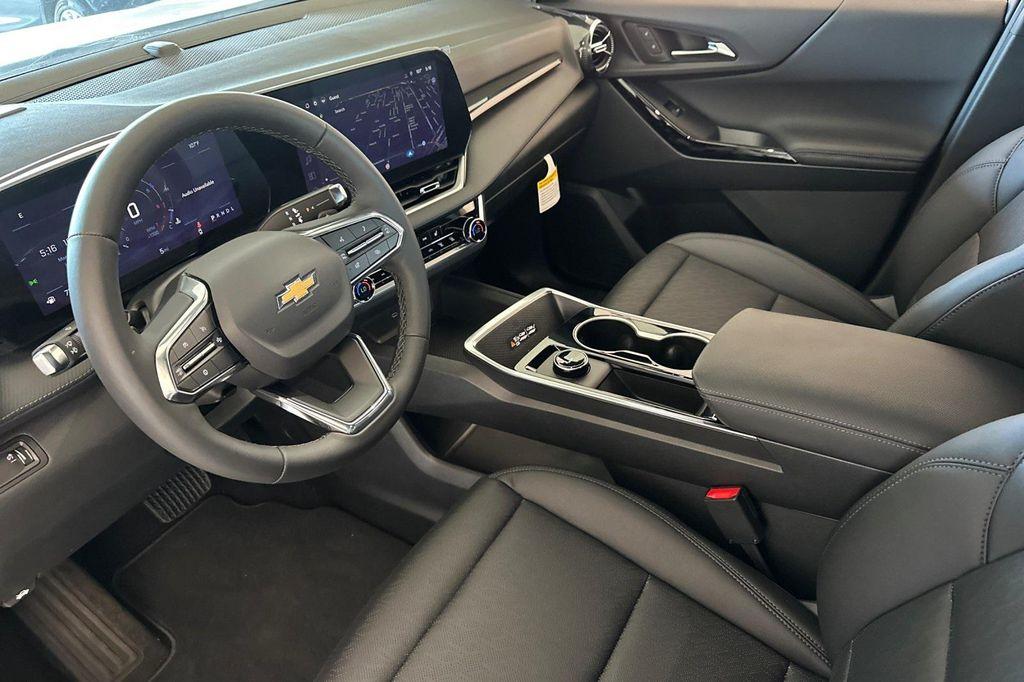 new 2026 Chevrolet Equinox car, priced at $31,040