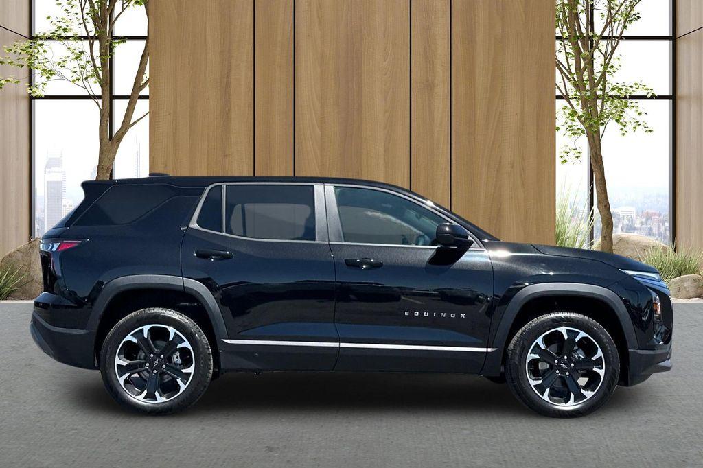 new 2026 Chevrolet Equinox car, priced at $33,645