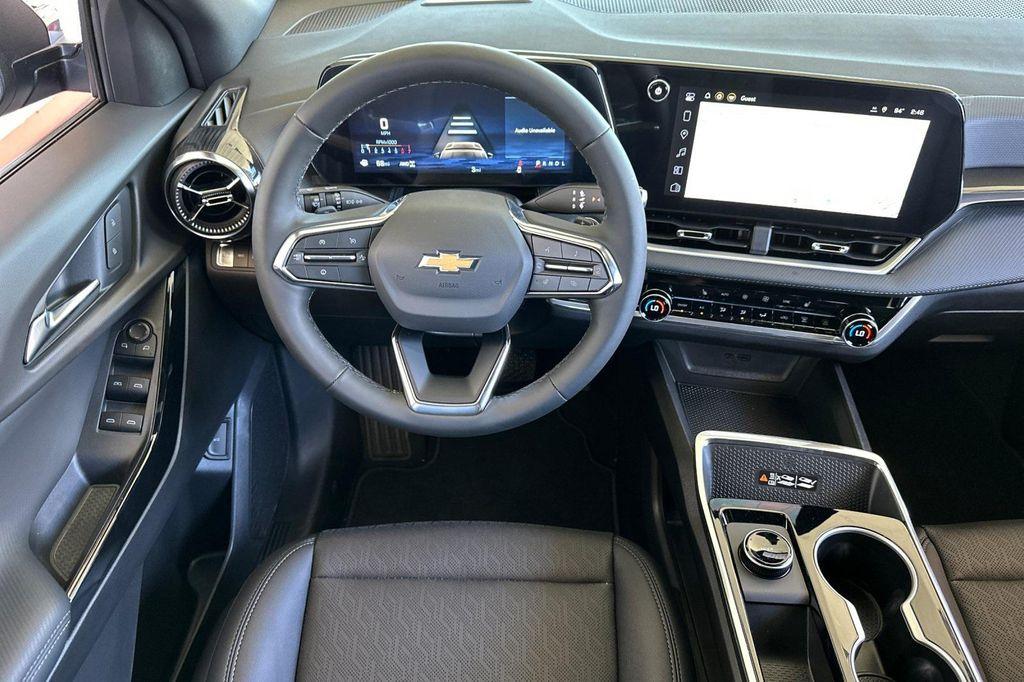 new 2026 Chevrolet Equinox car, priced at $33,645