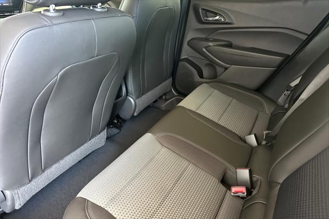 new 2025 Chevrolet Trax car, priced at $24,335