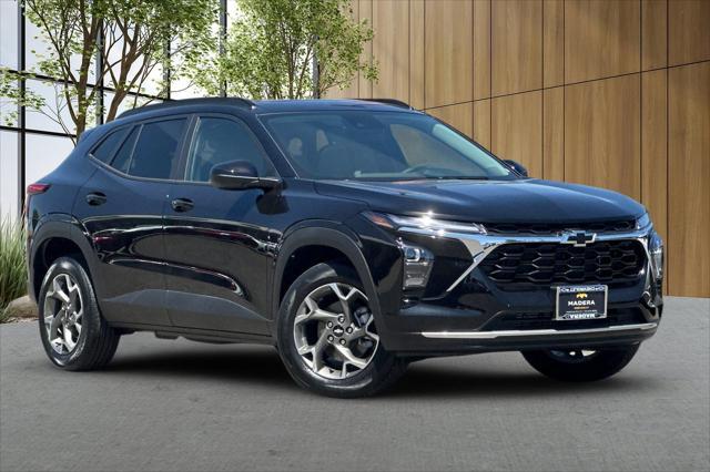 new 2025 Chevrolet Trax car, priced at $26,530