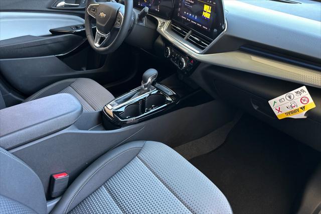 new 2025 Chevrolet Trax car, priced at $26,530