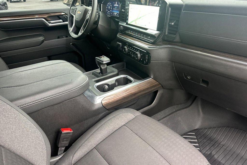 used 2025 Chevrolet Silverado 1500 car, priced at $50,484