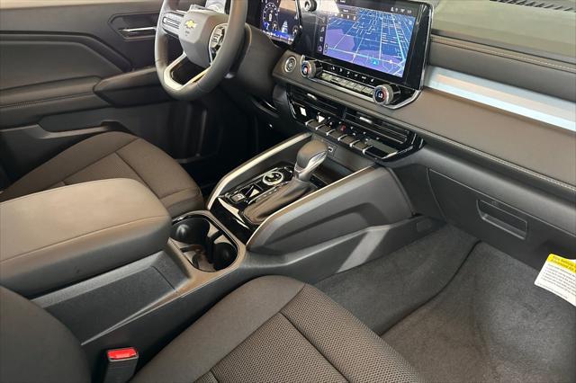 new 2024 Chevrolet Colorado car, priced at $40,020