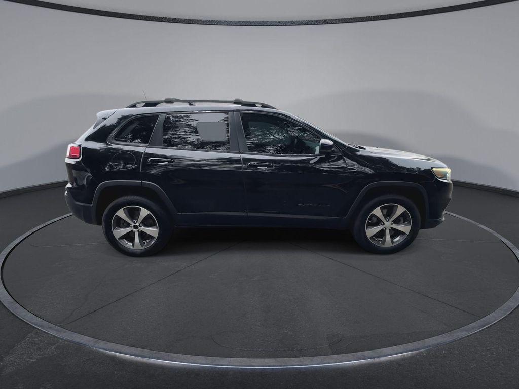 used 2019 Jeep Cherokee car, priced at $11,790