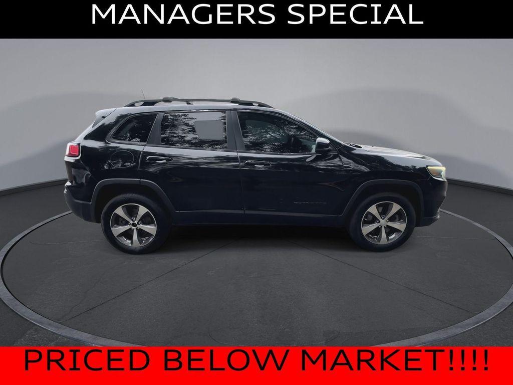 used 2019 Jeep Cherokee car, priced at $10,990