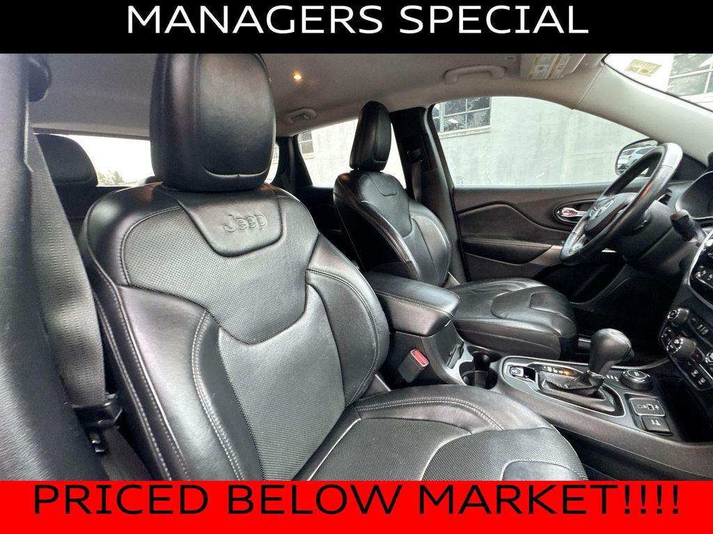 used 2019 Jeep Cherokee car, priced at $10,990