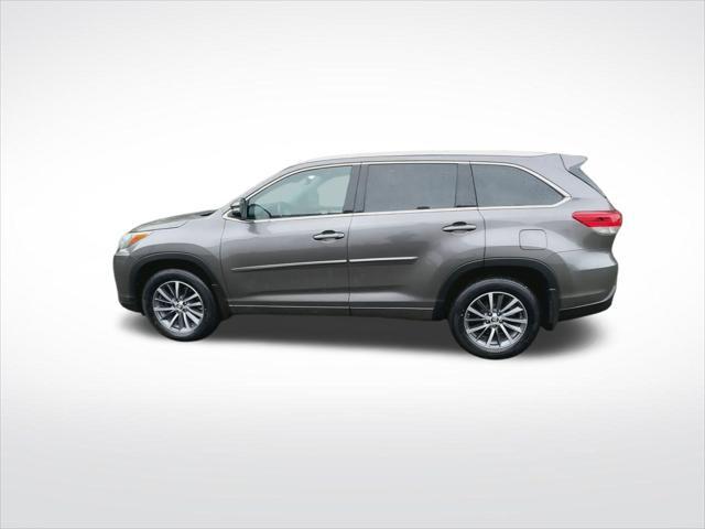 used 2018 Toyota Highlander car, priced at $24,629
