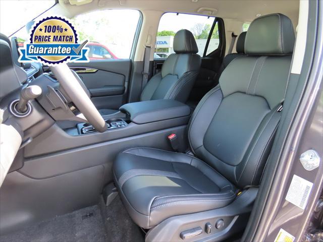 new 2025 Honda Pilot car, priced at $44,550