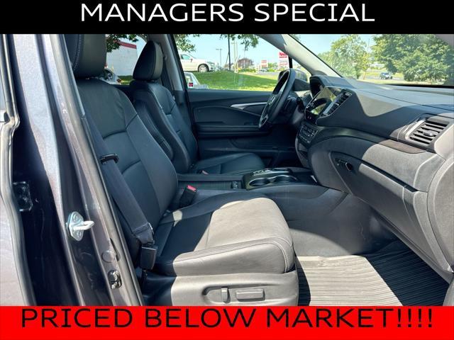 used 2022 Honda Pilot car, priced at $29,300